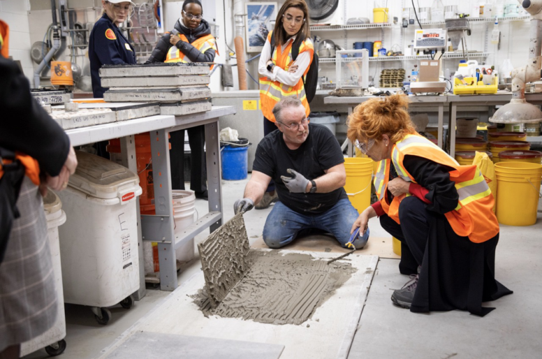 Retour sur une expérience exclusive au cœur des laboratoires Sika