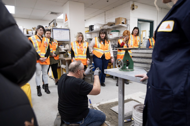 Retour sur une expérience exclusive au cœur des laboratoires Sika