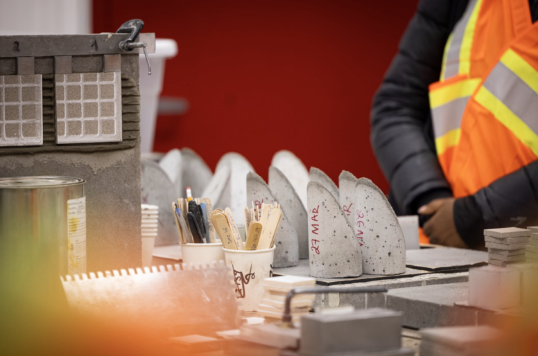 Retour sur une expérience exclusive au cœur des laboratoires Sika