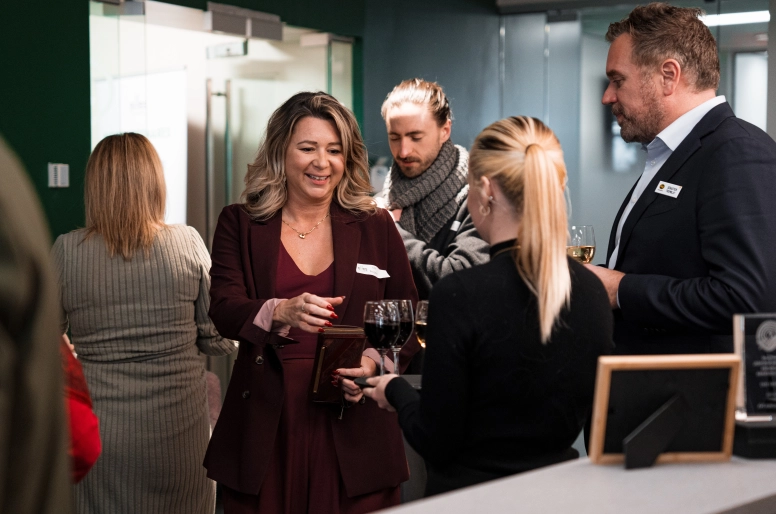 Soirée inspirante de réseautage chez PCL Construction