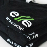 Tee-shirt col en V